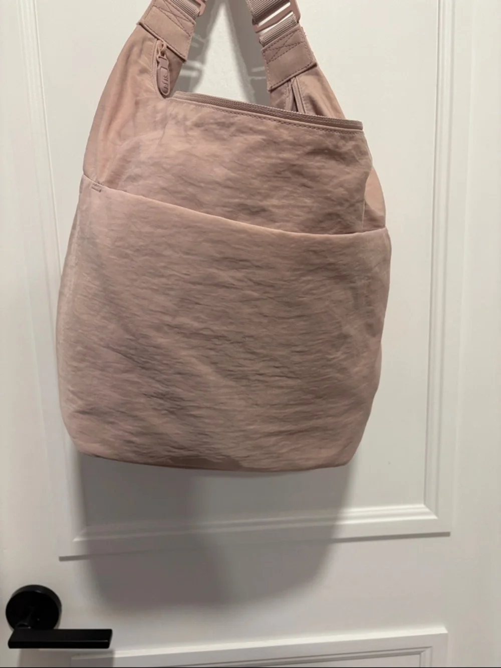 BEIS crescent catchall bag - Picture 10 of 11